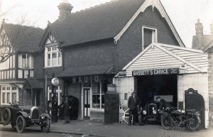 Seal Garage with Grandad, Cecil & Jack Innes